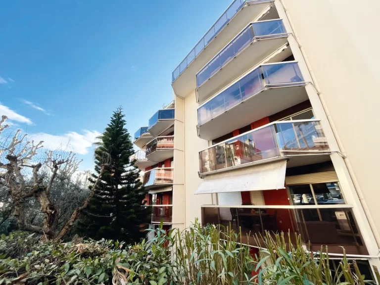 residence exterieur appartements balcons croisette